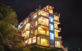 Wood Stock Kasauli-Rooms With Balcony & Cottages With Private Terrace-Panoramic View -Adjoining Forest Track